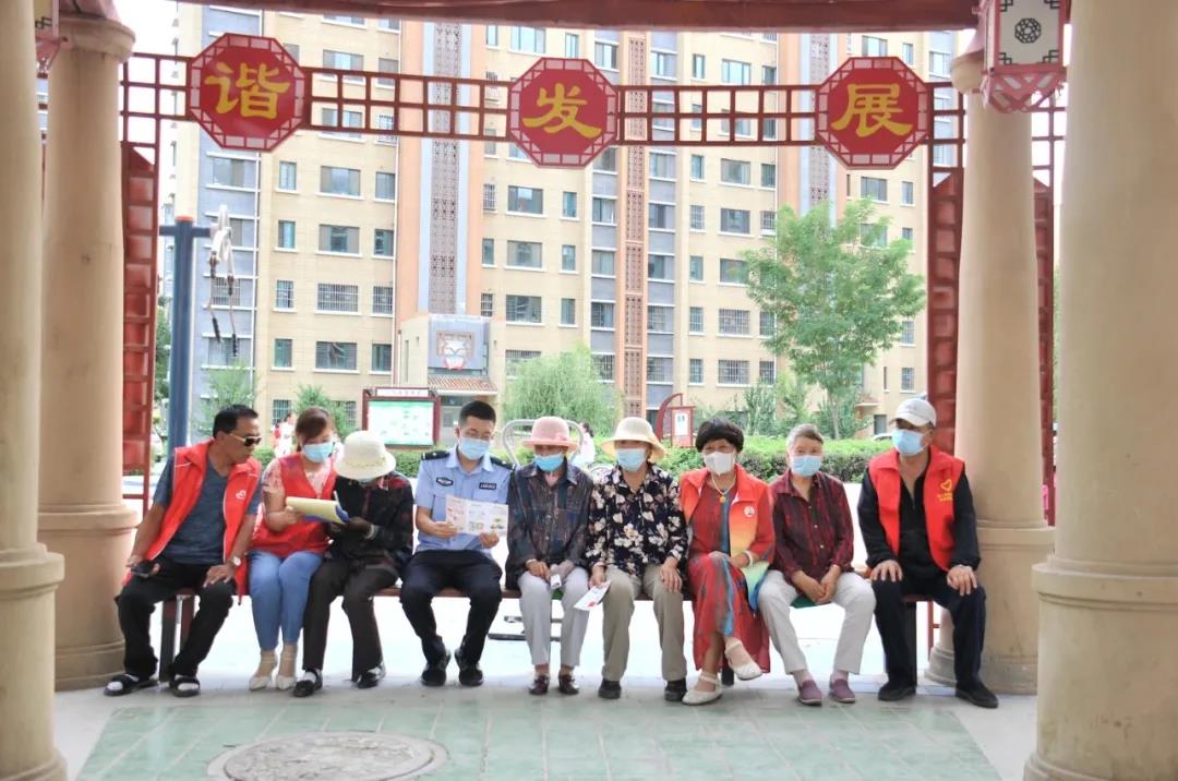 小偷刚一出手就被抓！警方反应如此迅速 竟是因为……